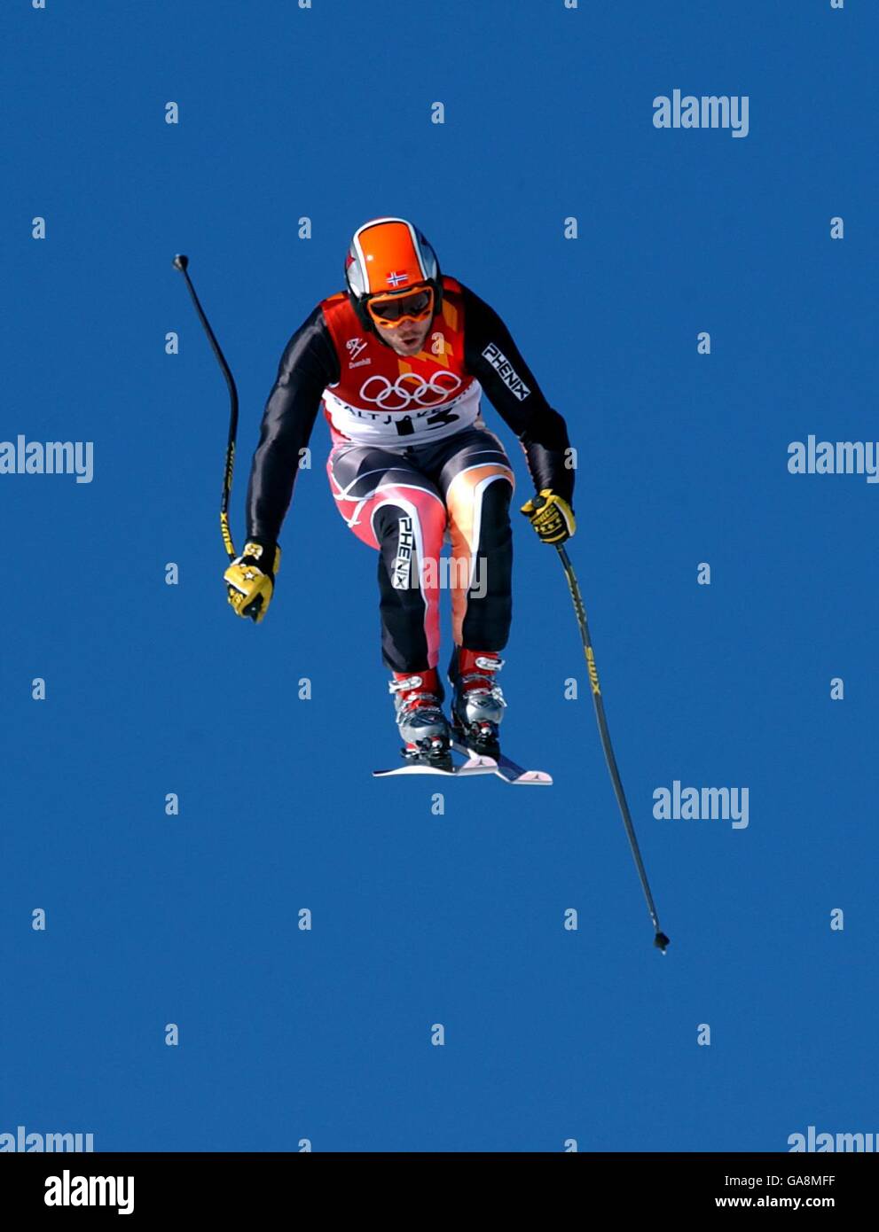 Il norvegese Lasse Kjus sulla sua strada per una medaglia d'argento nella discesa degli uomini Foto Stock