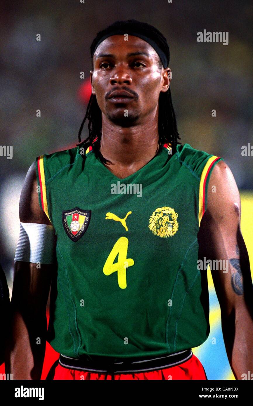 Calcio - Coppa delle Nazioni africane Mali 2002 - Semifinale - Mali /  Camerun. Rigobert Song, Camerun Foto stock - Alamy
