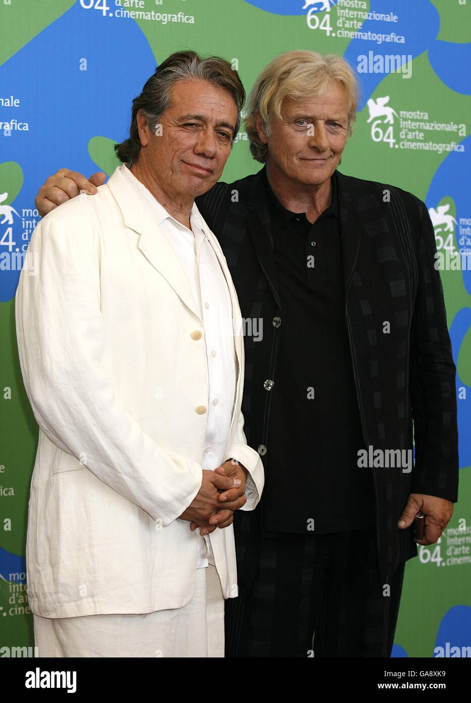 Edward James Olmos e Rutger Hauer durante una fotocellula per il film 'Blade Runner: Il taglio finale', al Festival del Cinema di Venezia in Italia, sabato 1 settembre 2007. Foto Stock