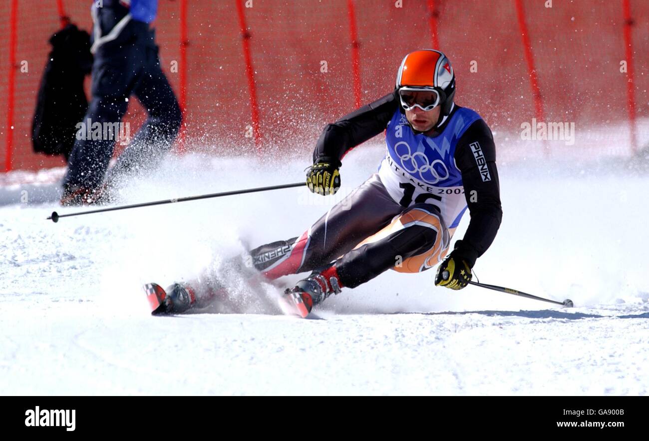 Olimpiadi invernali - Salt Lake City 2002 - Sci alpino - Slalom gigante maschile. La norvegese Lasse Kjus sulla strada per la medaglia di bronzo Foto Stock