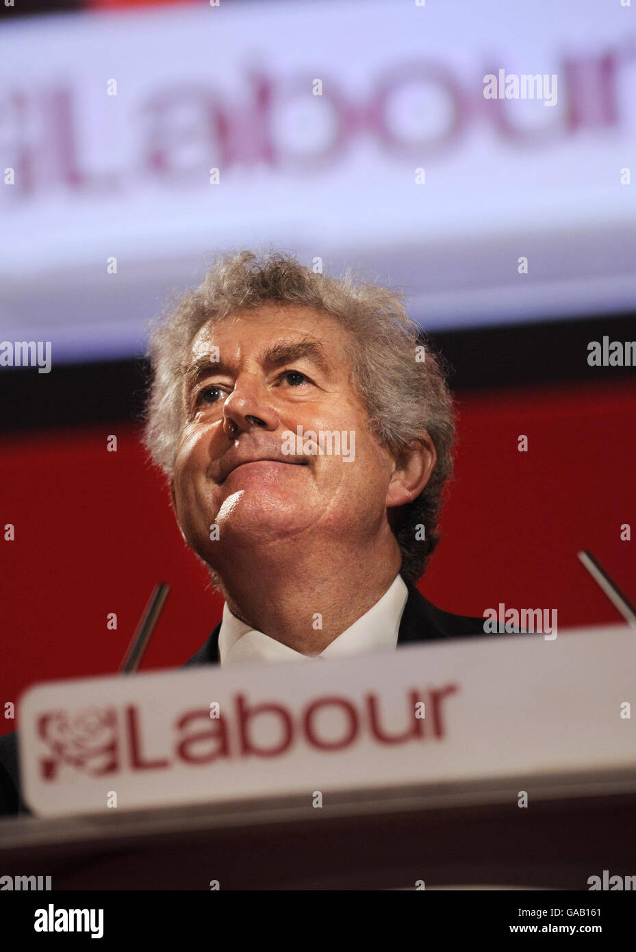 Il primo ministro del Galles Rodri Morgan si rivolge oggi alla conferenza del Partito laburista di Bournemouth. Foto Stock