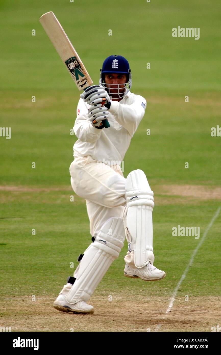 Cricket - Inghilterra / Sri Lanka - primo test Npower - giorno quattro. Mark Butcher in Inghilterra in azione Foto Stock