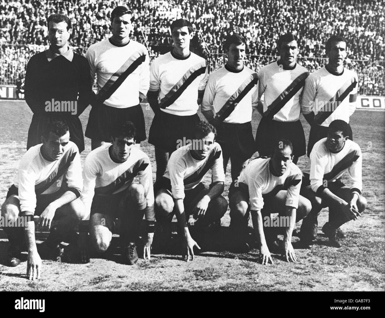 Gruppo team Inter Milan: (Back row, l-r) Giuliano Sarti, Giacinto Facchetti, Aristide Guarneri, Gianfranco Bedin, Tarcisio Burgnich, Armando picchi; (prima fila, l-r) Mario corso, Bedin, Sandro Mazzola, Luis Suarez, Jair Foto Stock