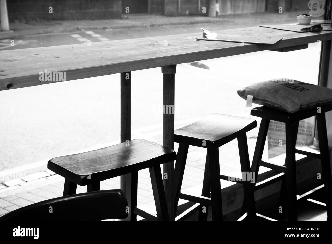 Vista interna di un rustico elegante caffetteria Foto Stock