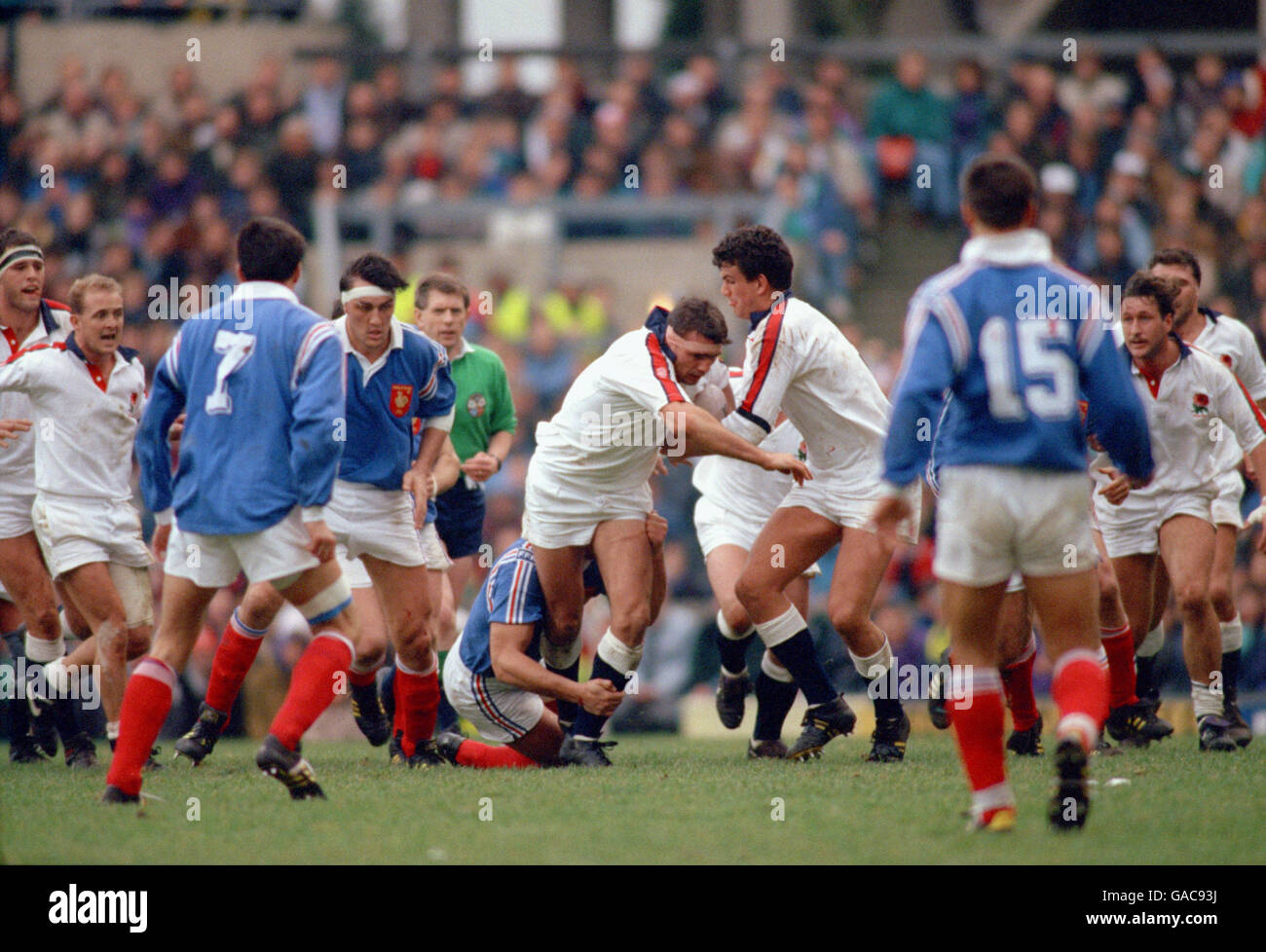 Rugby Union - cinque Nazioni - Twickenham - Inghilterra / Francia. Il britannico Martin Johnson dà il supporto a ben Clarke Foto Stock