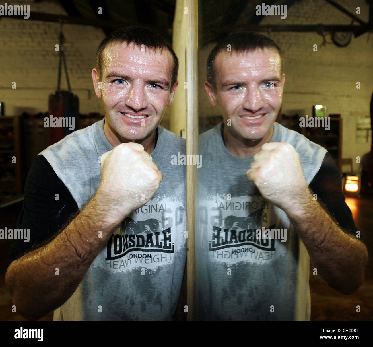 Pugilato - Scott Harrison Photo Call - Phoenix Amateur Boxing Club. Scott Harrison della Scozia si pone per i media durante una telefonata al Phoenix Amateur Boxing Club di Glasgow. Foto Stock