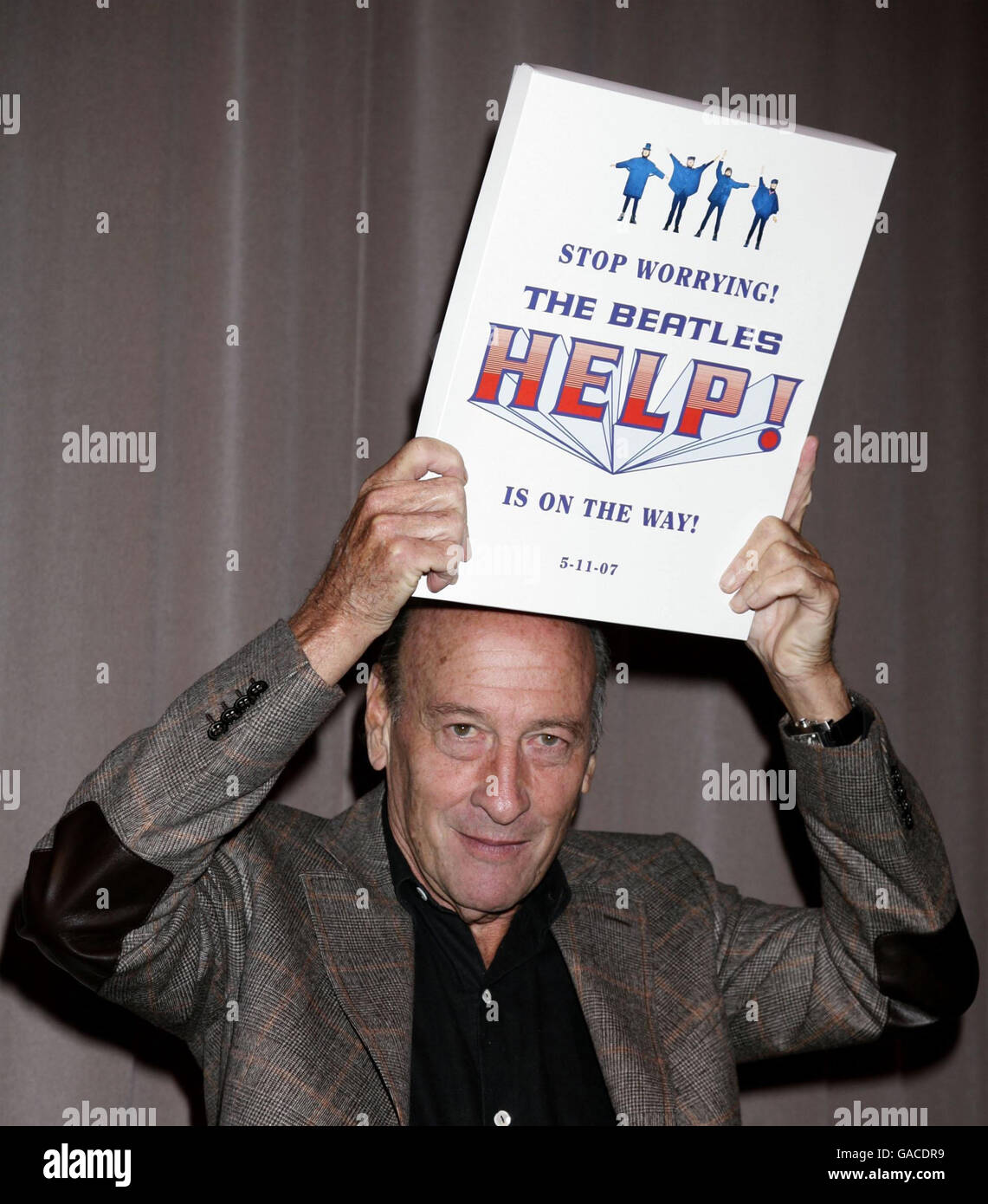 Il regista Richard Lester durante una sessione di domande e risposte per il film dei Beatles "Help!", al BAFTA di Piccadilly, nel centro di Londra. Foto Stock