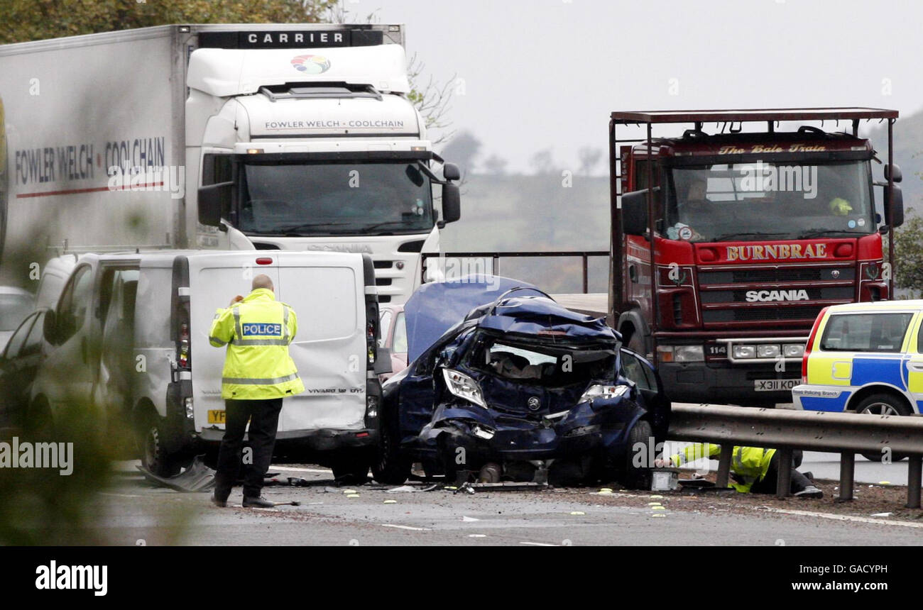 Incidente fatale chiude Scozia autostrada M8 Foto Stock