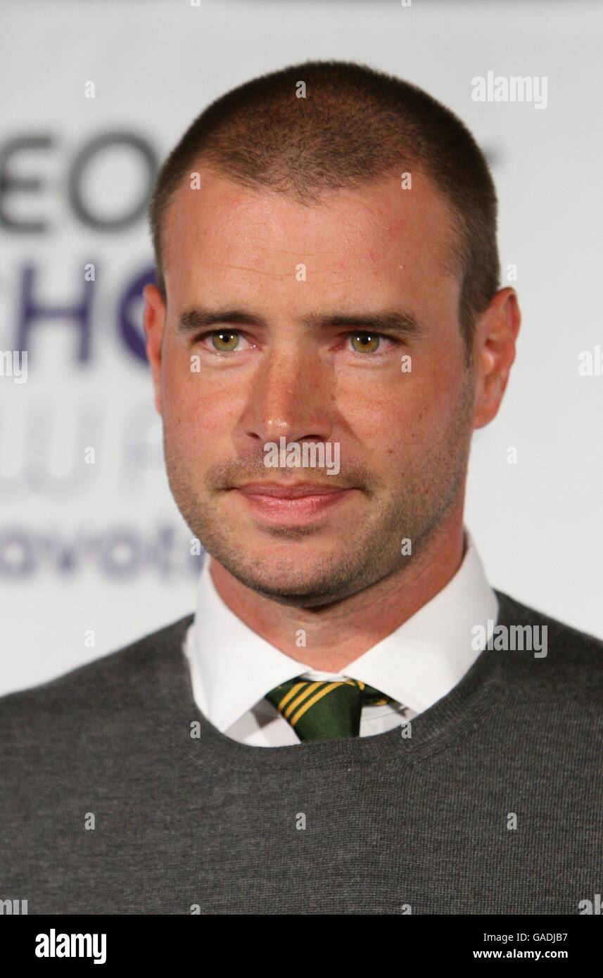 Scott Foley partecipa a una conferenza stampa per annunciare le nomination del 34° People's Choice Awards presso il locale Nightclub di Los Angeles. Foto Stock