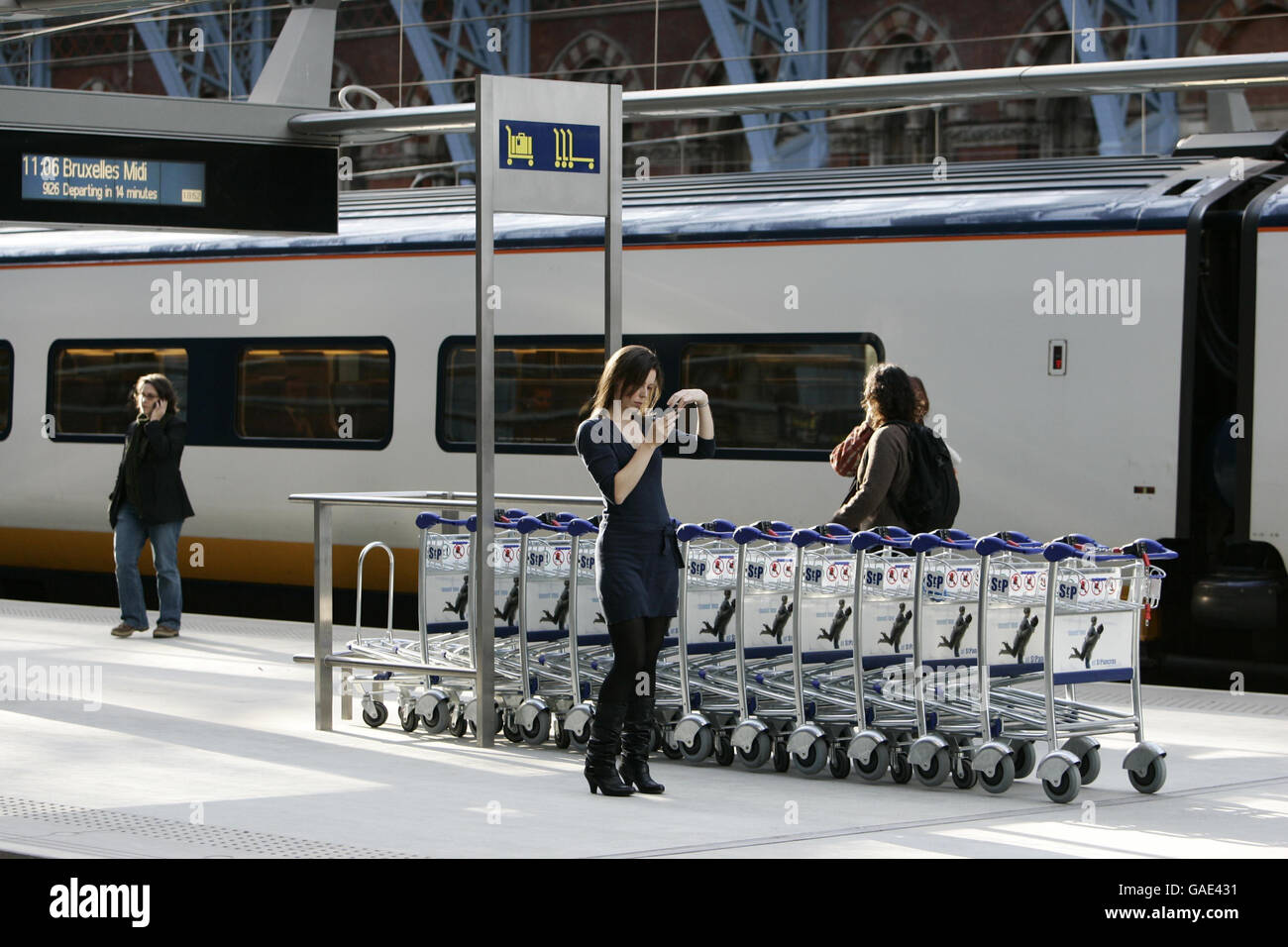 Eurostar apre al pubblico presso la stazione di St Pancras Foto Stock