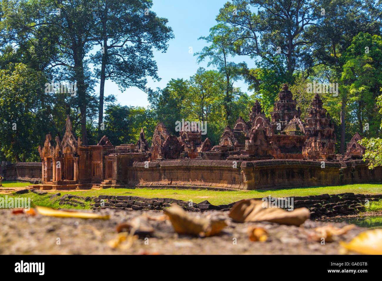Antichi khmer buddista di Tempio di Angkor Wat, Cambogia. Il Banteay Srey Prasat Foto Stock