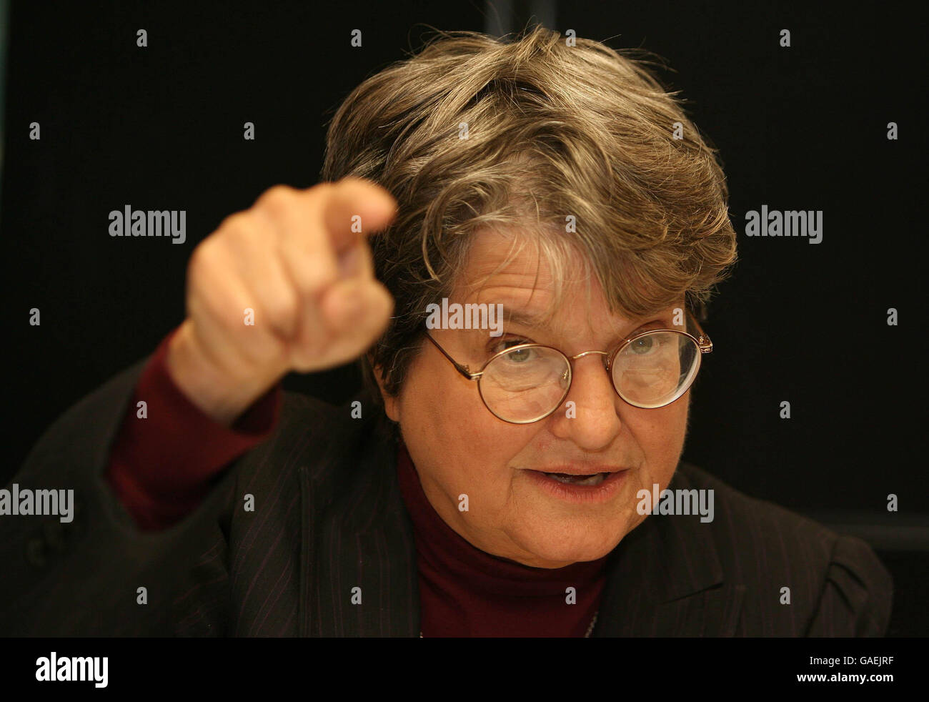 Suor Helen Prejean, che ha scritto il libro Dead Man Walking, parla al lancio della produzione operistica del libro, al teatro Gaiety di Dublino. Foto Stock