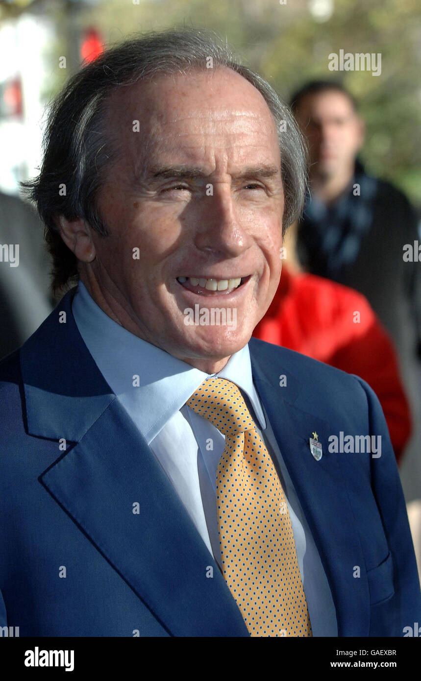 Sir Jackie Stewart arriva per il British Racing Drivers' Club Annual Awards 2007, all'hotel Savoy di Londra. Foto Stock