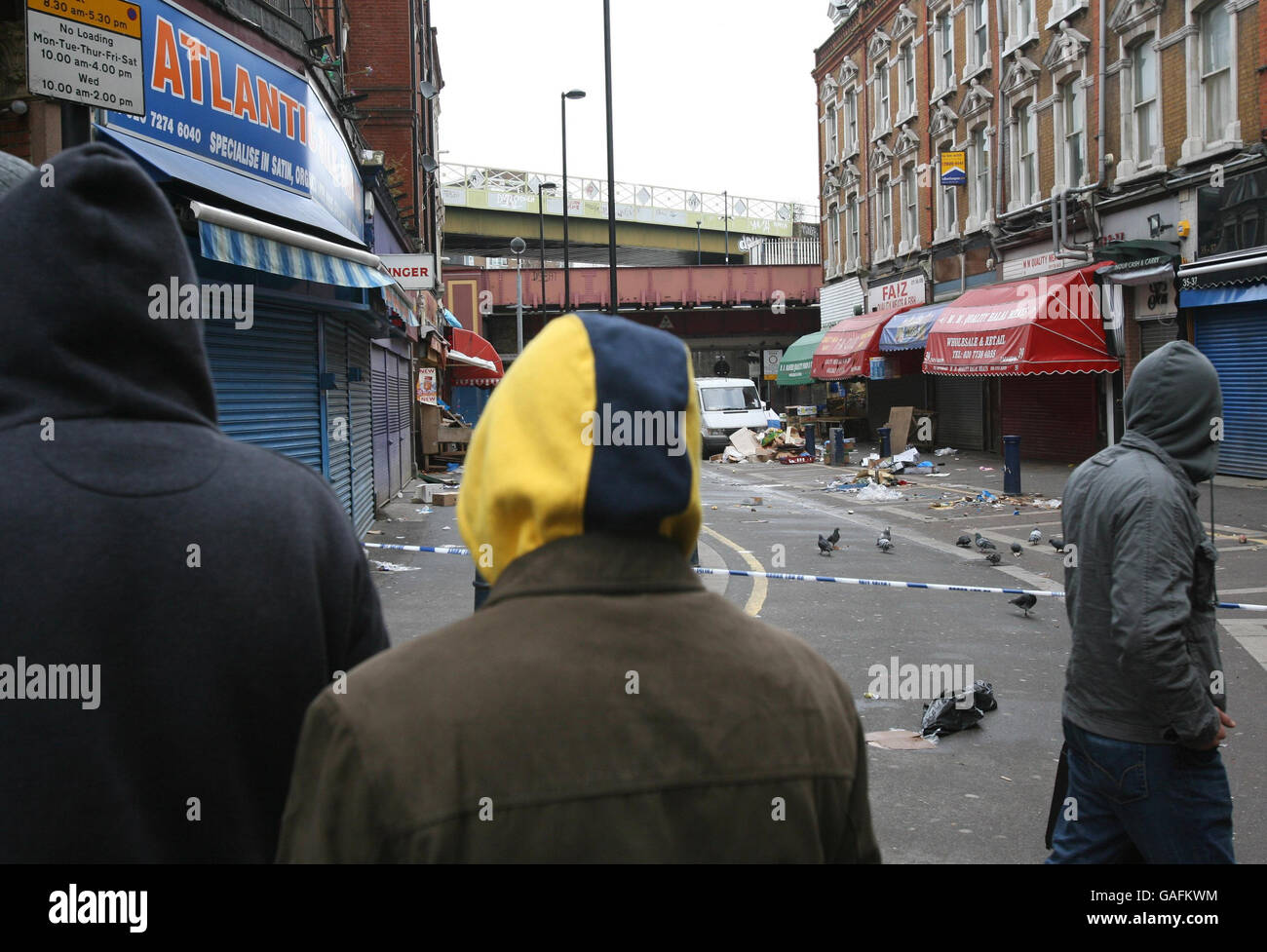 Omicidio hunt after market accoltellato in Brixton Foto Stock