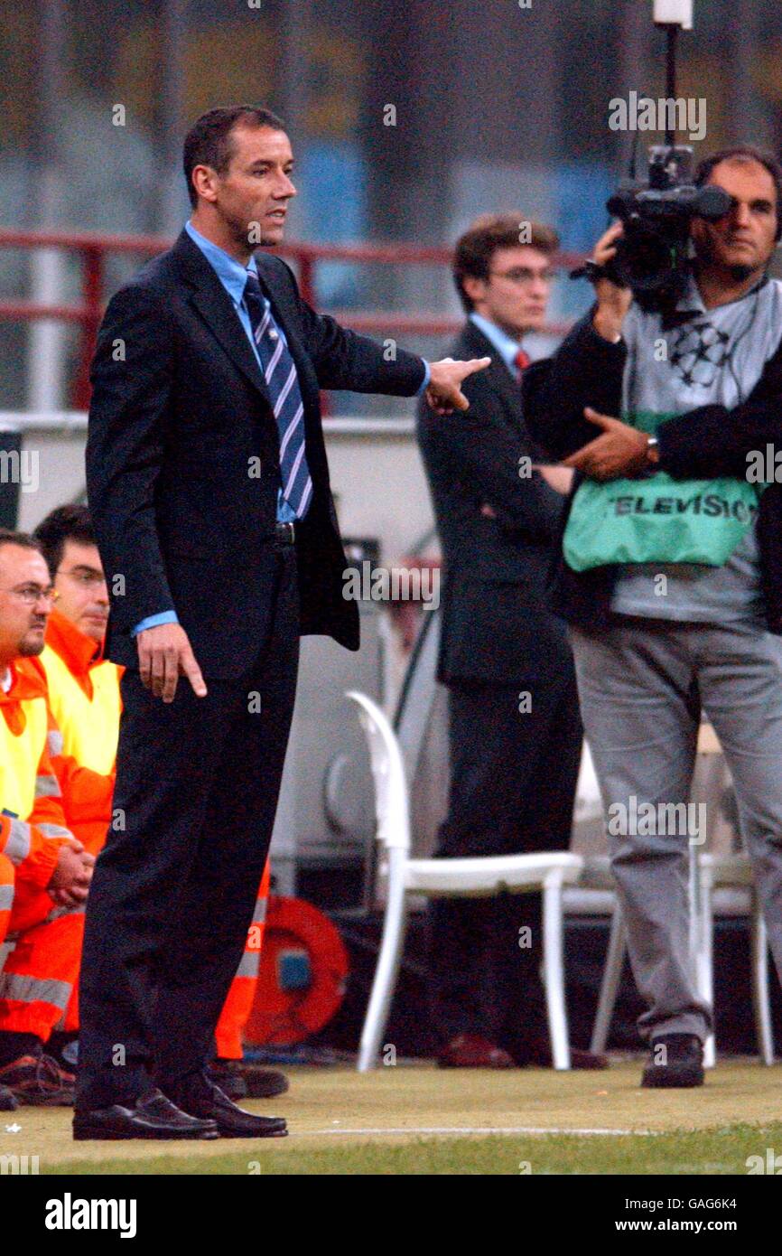 Soccer - UEFA Champions League - Gruppo A - Inter Milan v Olympique Lyonnais Foto Stock