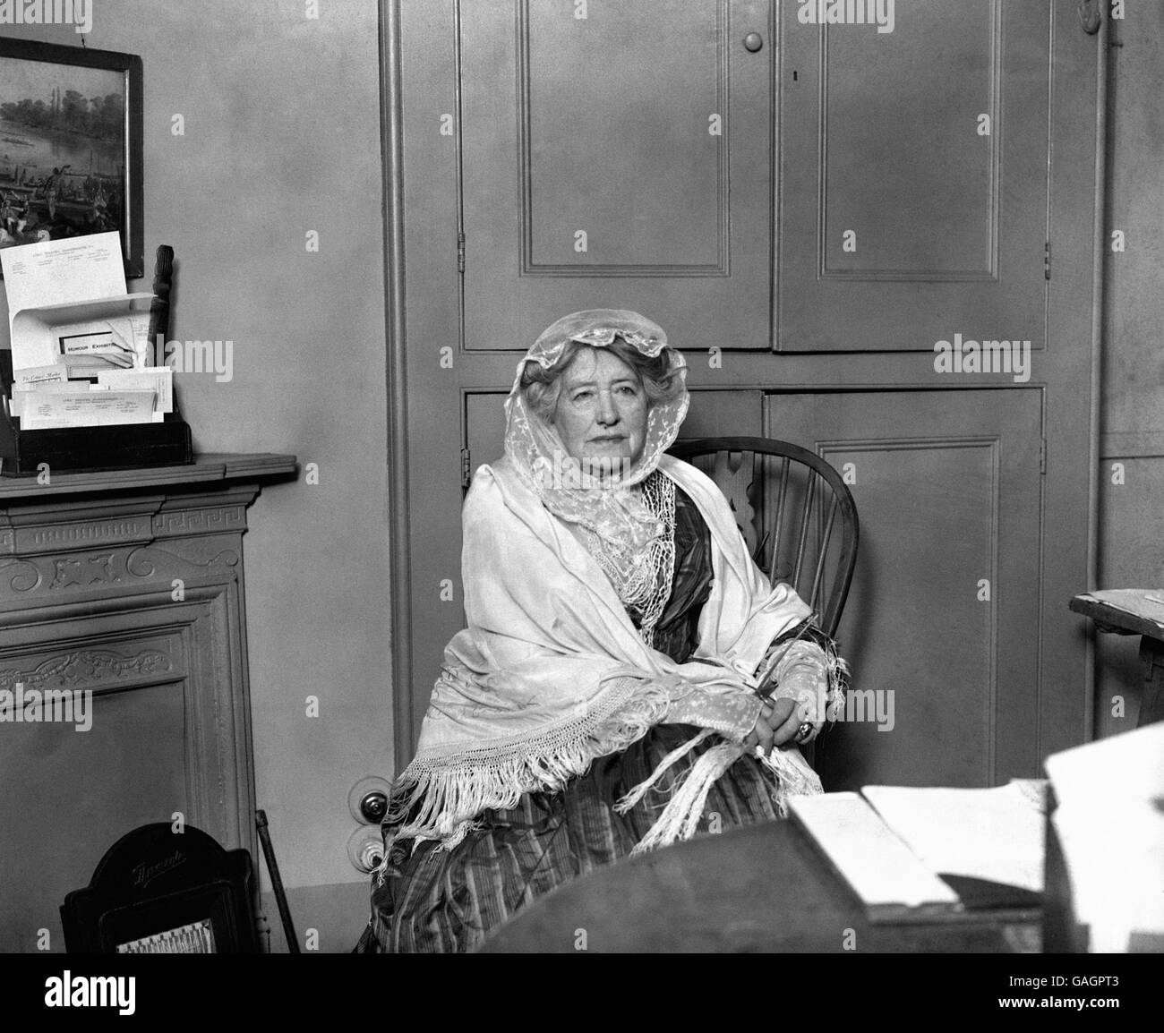 L'attrice inglese di scena Dame Ellen Terry alla sua casa di Kent 'Smallhythe' poco prima della sua morte. Foto Stock
