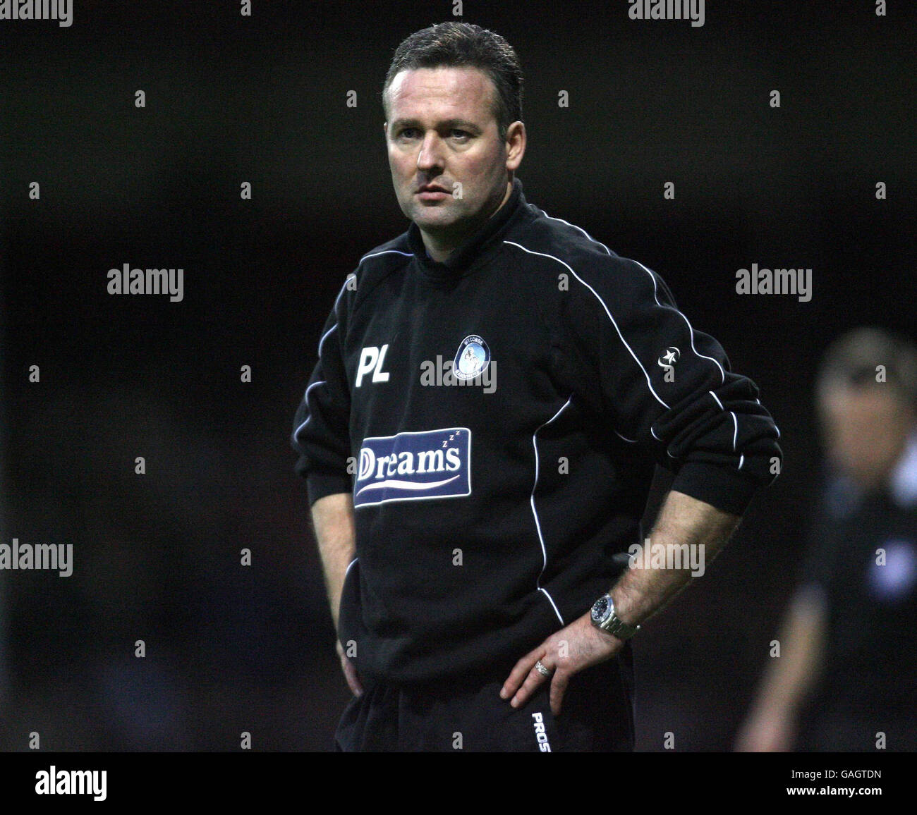 Paul Lambert, il manager di Wycombe Wanderers, guarda alla sua battaglia di squadra per guadagnare un pareggio contro Rotherham United durante la partita della Coca-Cola League Two a Millmoor, Rotherham. Foto Stock