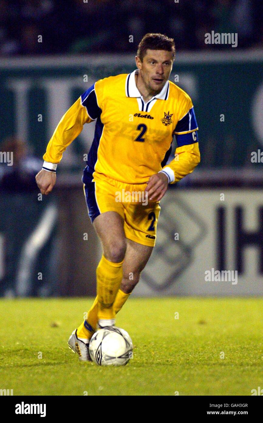 Calcio - Campionati europei 2004 qualificatore - Gruppo sei - Irlanda del  Nord / Ucraina. Oleg Luzhny, Ucraina Foto stock - Alamy