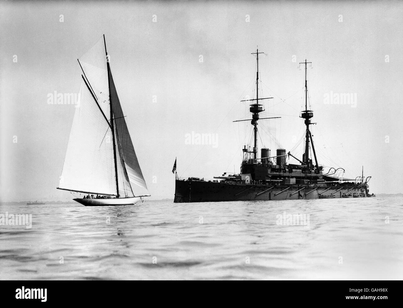 Forze Armate britanniche - Pre-WWI - La Royal Navy - Navi - HMS Agamennone - Cowes - 1908 Foto Stock