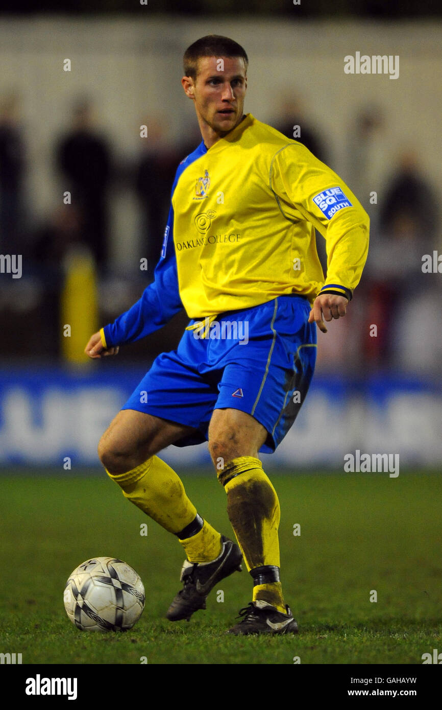 Calcio - Setanta Shield - Sezione Sud - Quinta rotonda - St Albans City v Aldershot Town - Clarence Park. James Quilter, St Albans City Foto Stock