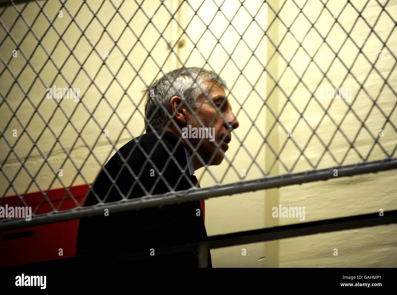 Il ministro della Giustizia Jack Straw visita la prigione di Arbley a Leeds, dopo che oggi ha detto che i genitori devono "prendere un grip" se i loro figli bevono e si trovano in difficoltà. Foto Stock