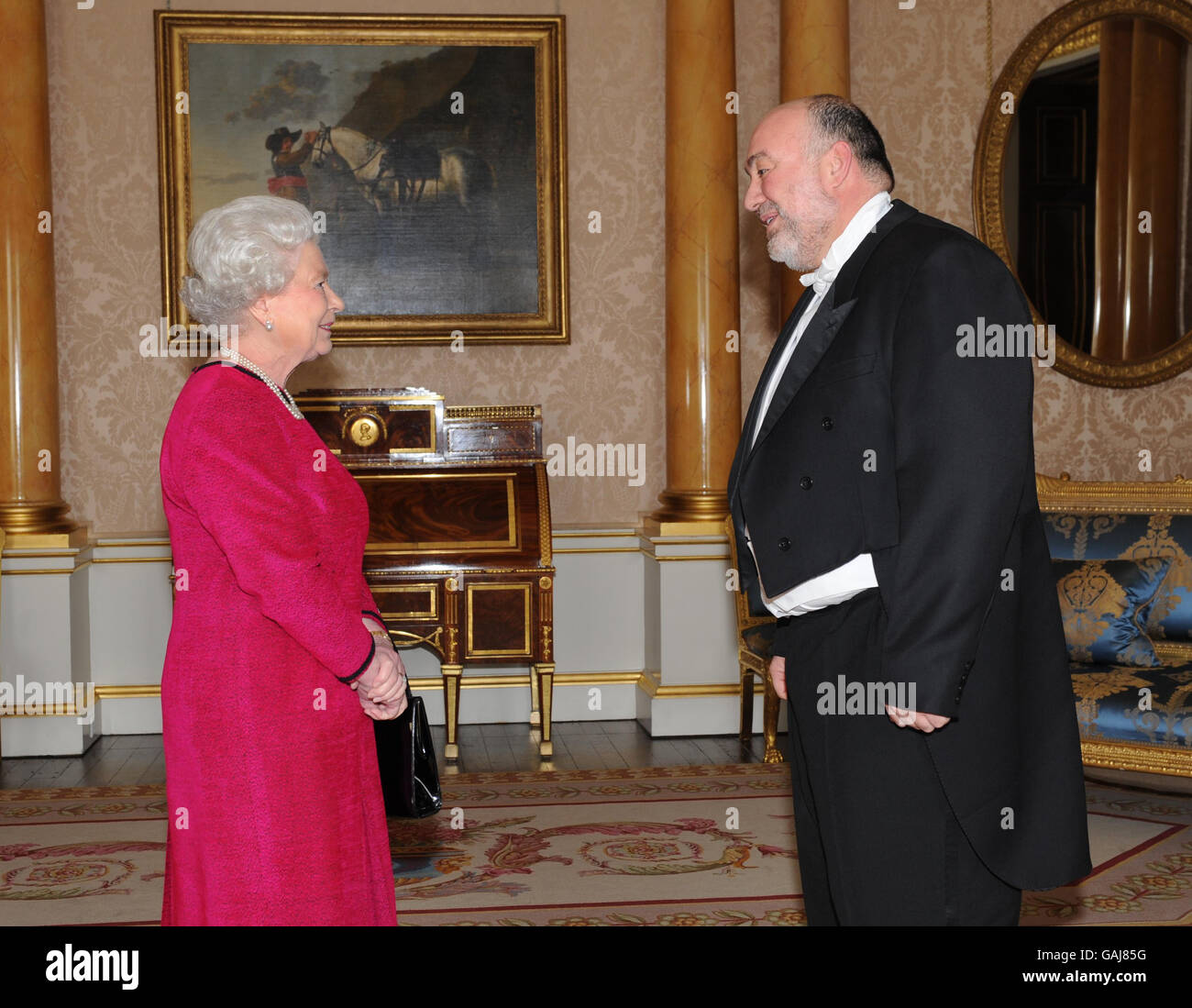 Il pubblico a Buckingam Palace Foto Stock