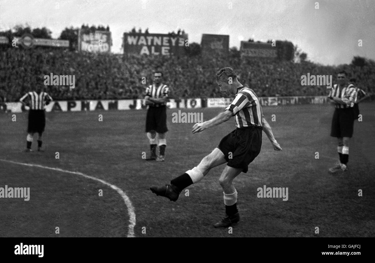 Calcio - Campionato di Guerra del Sud - Fulham v Derby County Foto Stock