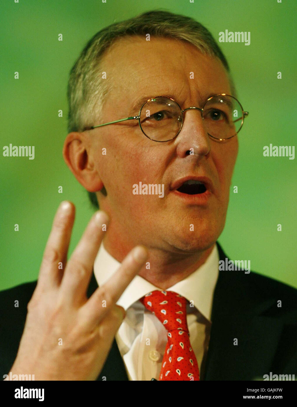 Il Segretario all'ambiente Hilary Benn parla alla conferenza annuale dell'Unione Nazionale degli agricoltori di Londra. Foto Stock