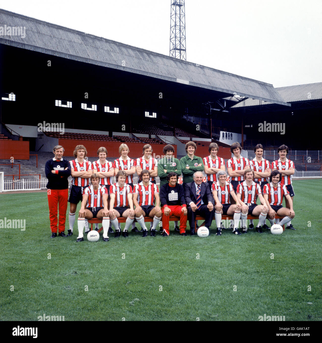 Sheffield United Squad 1978-79: (Back row, l-r) Coach CEC Coldwell, Tony Kennworthy, Paul Garner, Craig Renwick, Colin Franks, Jim Brown, Steve Conroy, Steve Finnieston, Simon Stainrod, Mike Guy, Andy Keeley; (prima fila, l-r) John Cutbush, Gary Hamson, Cliff Calvert, Assistente responsabile Danny Bergara, direttore Harry Haslam, Alan Woodward, Mick Speight, Alex Sabella Foto Stock