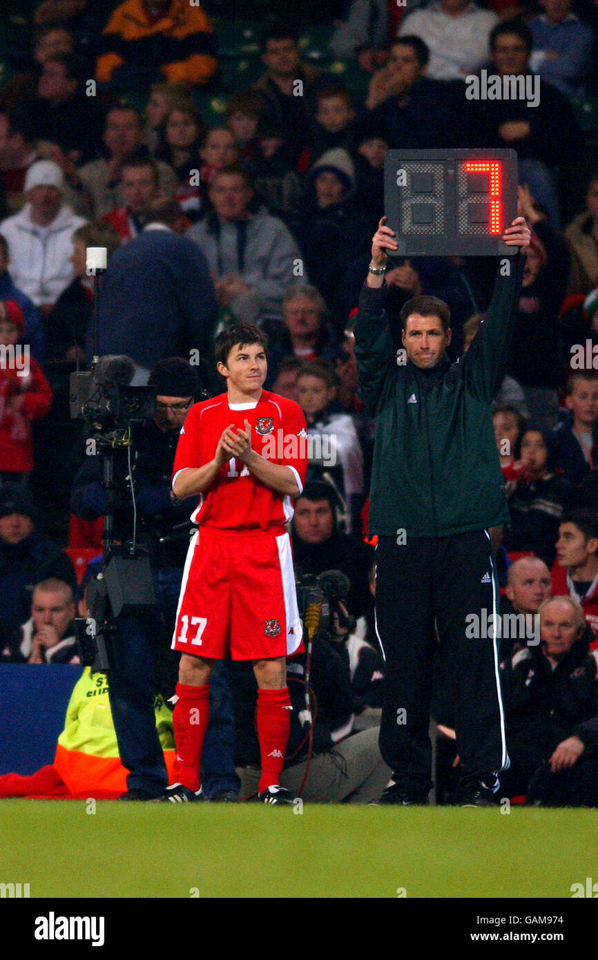 Calcio - Internazionale amichevole - Galles / Bosnia. Il gallese Jon (John) Oster si presenta al posto di Robbie Savage Foto Stock