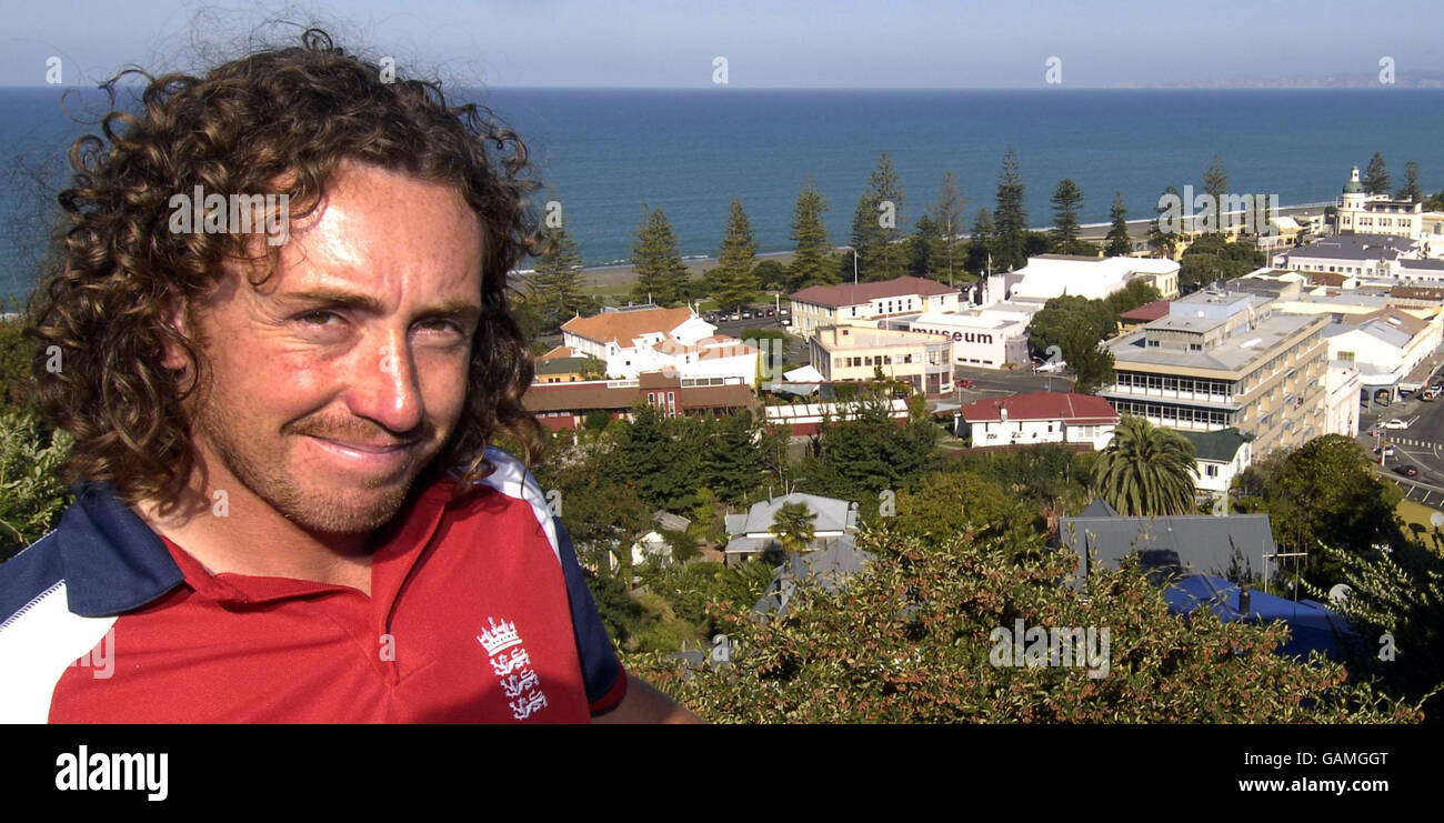 Cricket - Inghilterra pratica - Napier Foto Stock