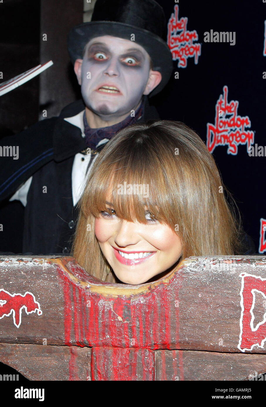 Kara Tointon di Eastenders al lancio ufficiale della Celebrity show Jack lo Squartatore al London Dungeon, Tooley Street. Foto Stock