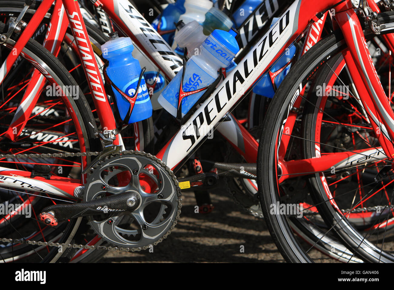 Una vista generale delle biciclette prima delle East Midlands International cicle Classic Foto Stock