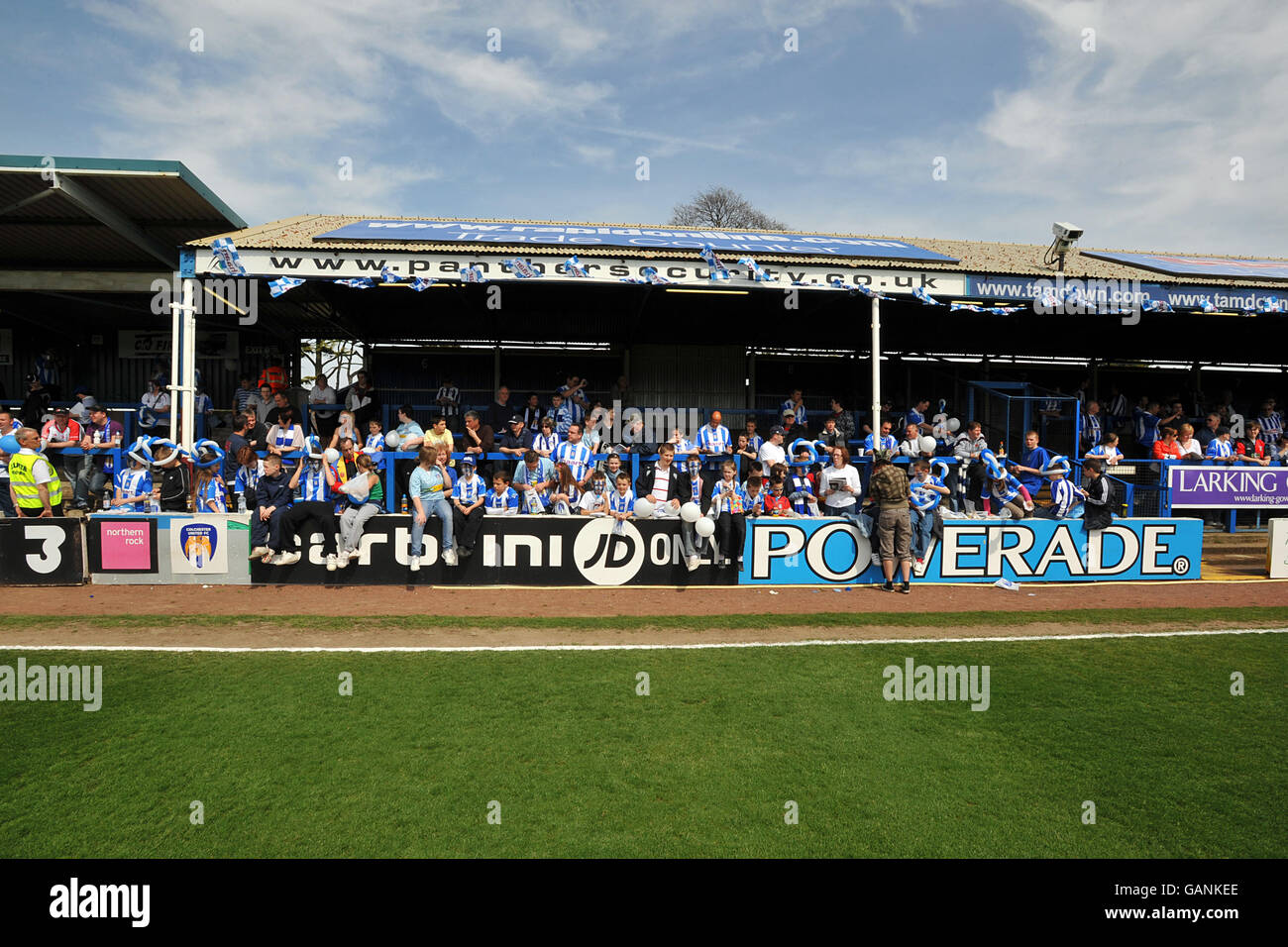 Colchester United v Stoke City Layer Road, Colchester - 26/4/2008 i fan di Colchester potranno godersi l'ultima partita mai realizzata su Layer Road. Vista generale di Layer Road davanti all'ultima partita mai realizzata al suolo. Foto Stock