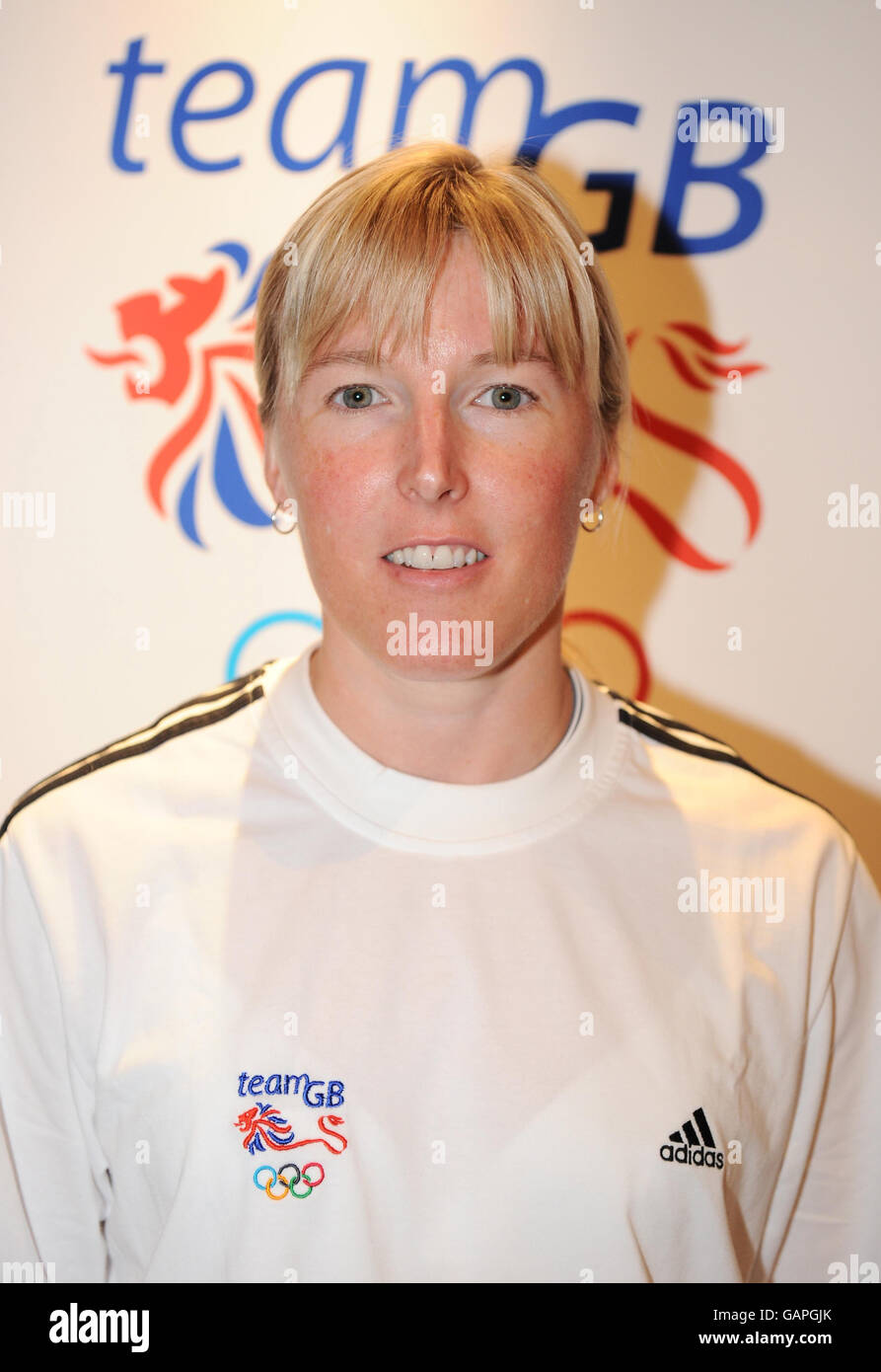 Il Team GB's Tracey Hallam durante la telefonata all'Imperial China Restaurant di Londra. Foto Stock