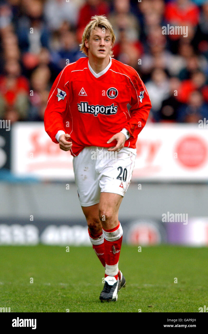 Calcio - fa Barclaycard Premiership - Charlton Athletic / Birmingham City. Mathias Svensson di Charlton Athletic in azione contro Birmingham City Foto Stock