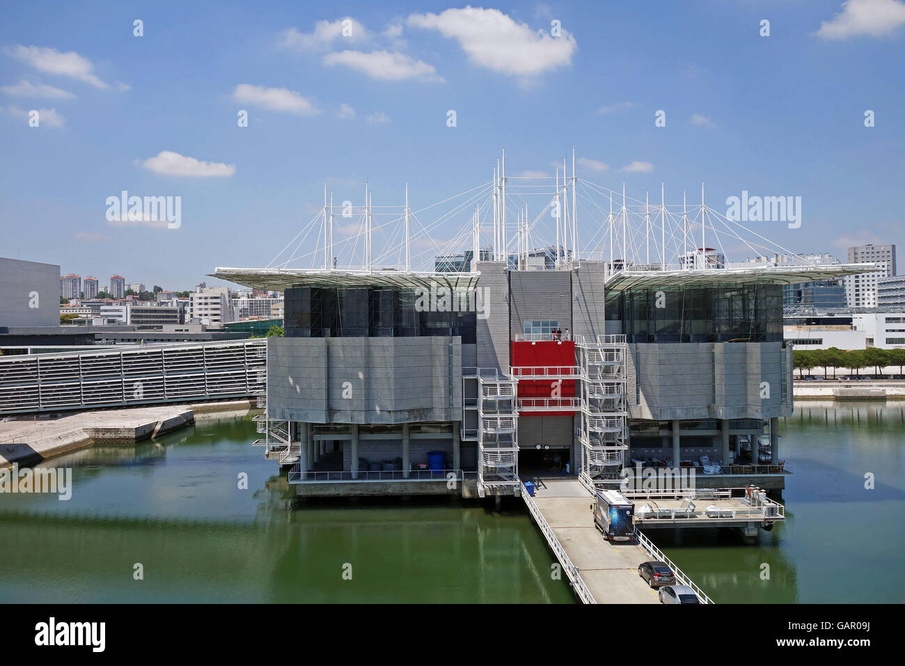 Lisbona, Portogallo - 16 giugno 2015: il famoso edificio contemporaneo dell'Oceanarium di Lisbona, Portogallo Foto Stock