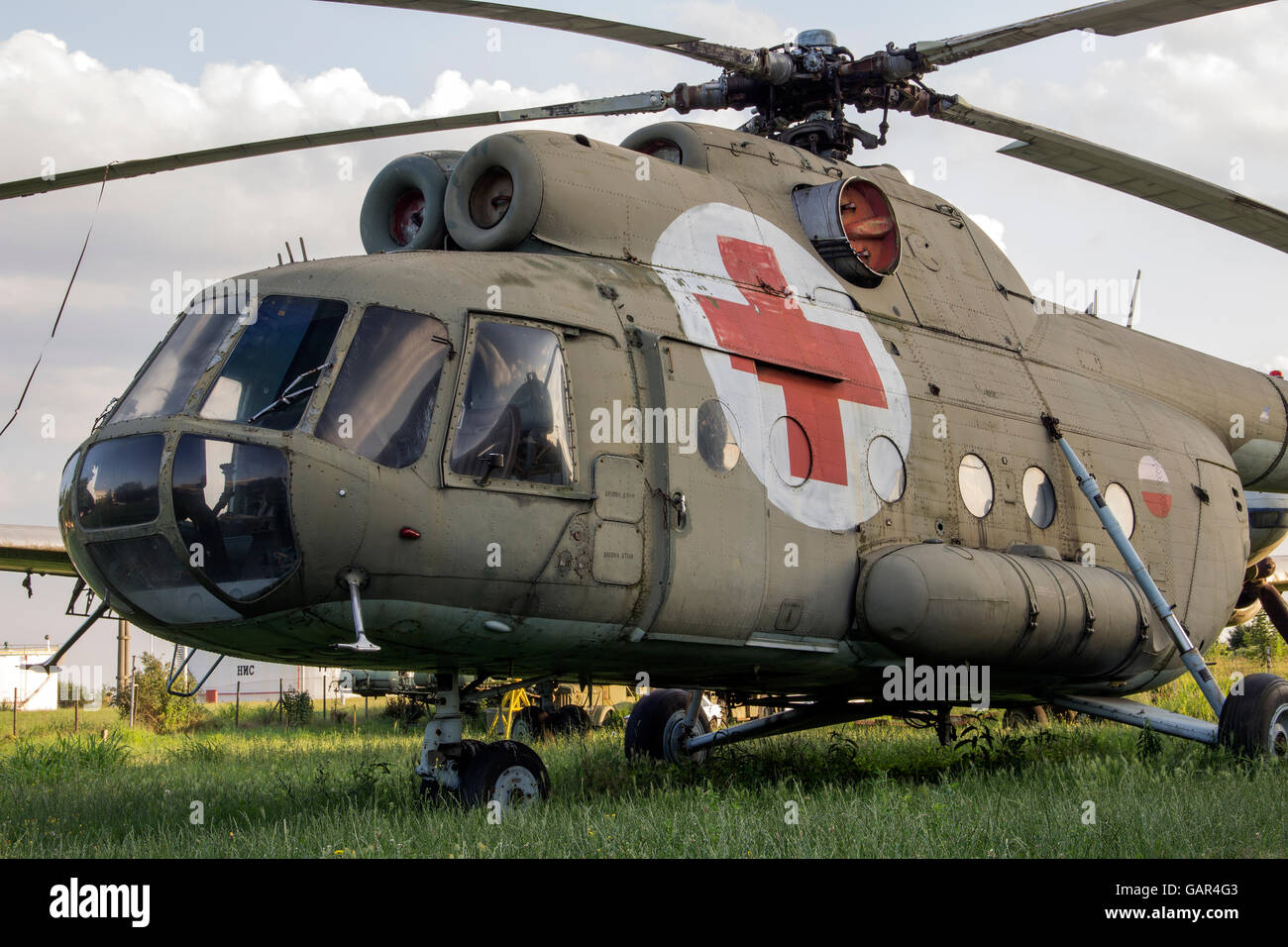 La Belgrado Aviation Museum, Serbia - Mil Mi-8 trasporto sovietica elicottero (NATO-Codename: Hip) Foto Stock