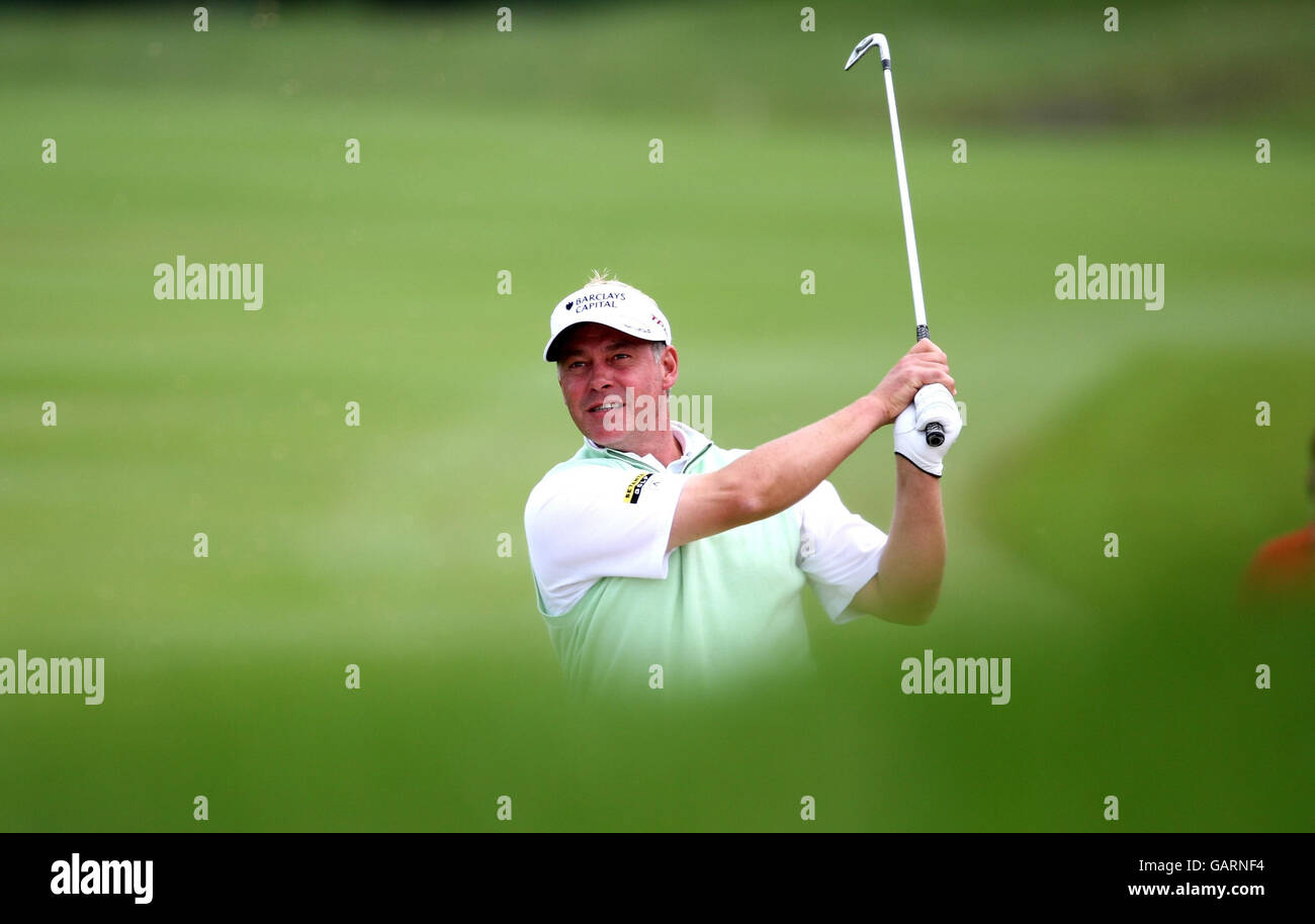 Golf - The Celtic Manor Wales Open 2008 - Round Two - The Celtic Manor Resort. Darren Clarke dell'Irlanda del Nord durante il secondo round del 2008 Celtic Manor Wales Open al Celtic Manor Resort di Newport. Foto Stock
