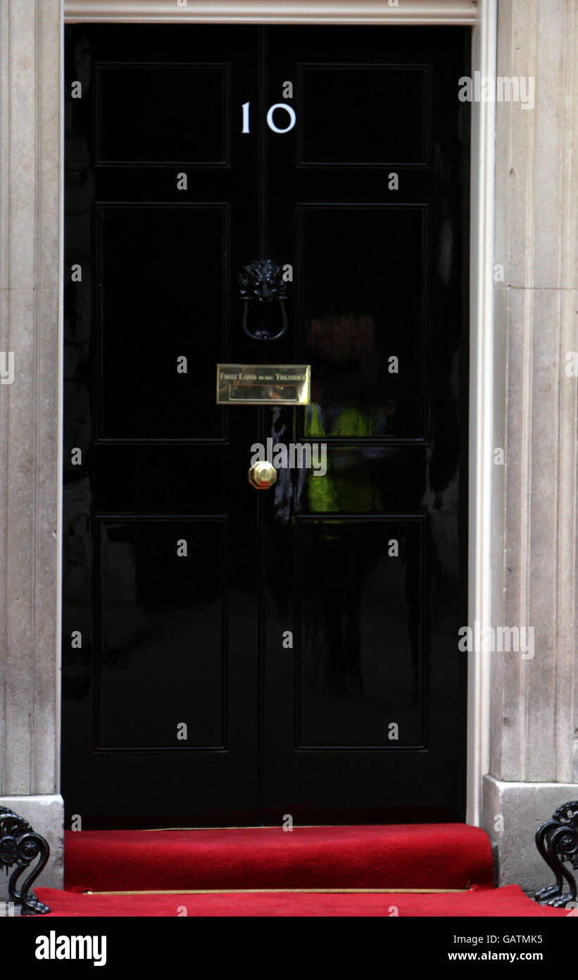 Funzione Downing Street. La porta del numero 10 Downing Street, Londra. Foto Stock