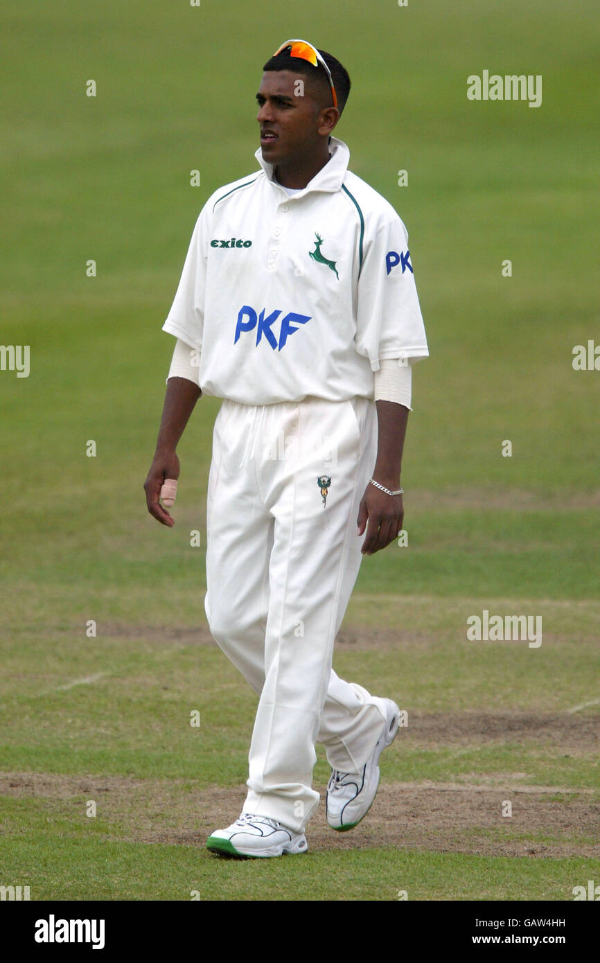 Cricket - Frazzell County Cricket Championship - Nottinghamshire / Surrey. Bilal Shafayat, Nottinghamshire CCC Foto Stock