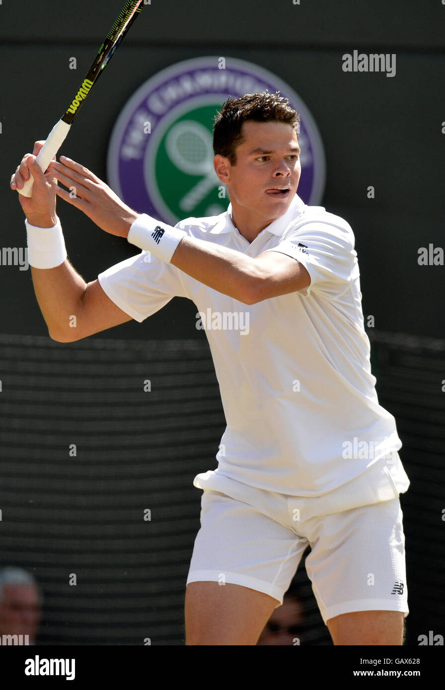 Londra, Regno Unito. 6 Luglio, 2016. AELTC Tennis campionati a WimbledonLondon UK Milos Raonic può Vs Sam QUERREY USA Raonic in azione durante il match che ha vinto il credito: Leo Mason/Alamy Live News Foto Stock