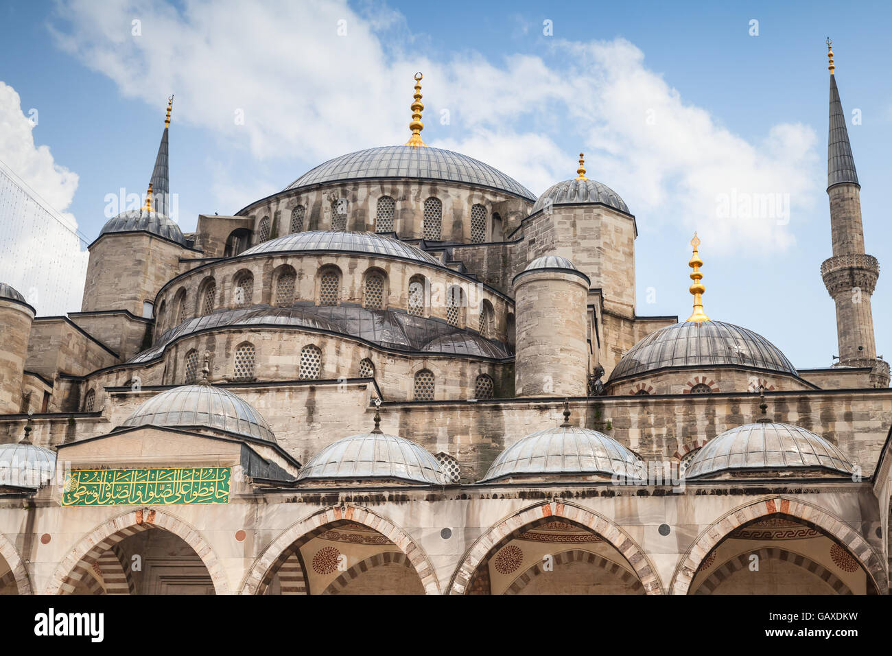 Esterno della Moschea Blu o di Sultan Ahmed moschea, è una moschea storica si trova a Istanbul, in Turchia, uno dei più popolari cit Foto Stock