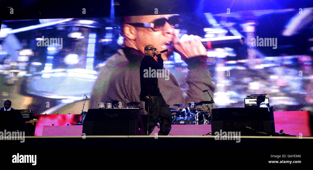 Jay Z è il primo giorno del Festival O2 Wireless a Hyde Park, nel centro di Londra. Foto Stock
