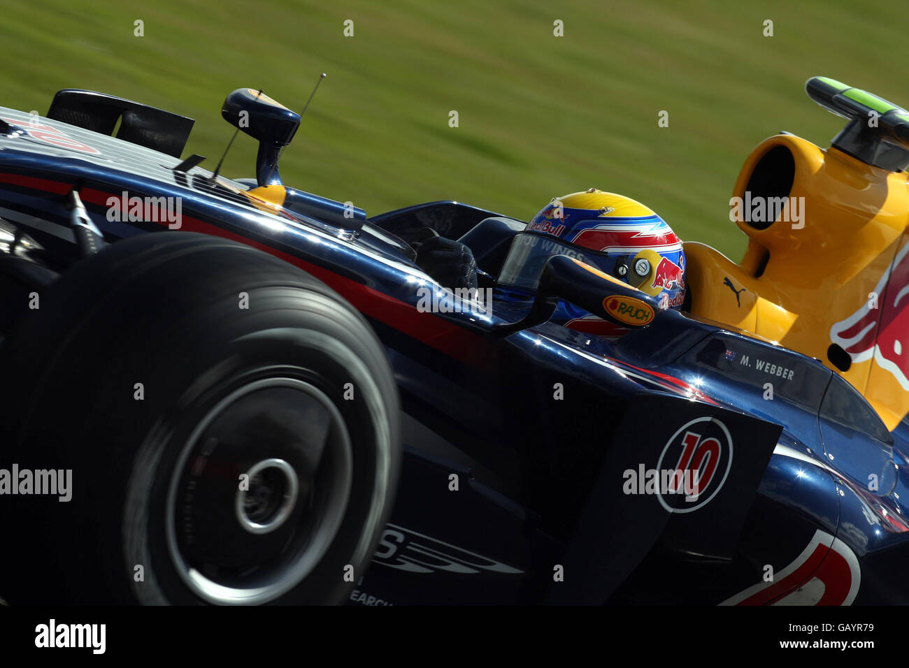 Formula uno Motor Racing - Gran Premio di Gran Bretagna - Qualifiche Day - Silverstone. Red Bull pilota Renault Mark Webber a Silverstone, Northamptonshire. Foto Stock