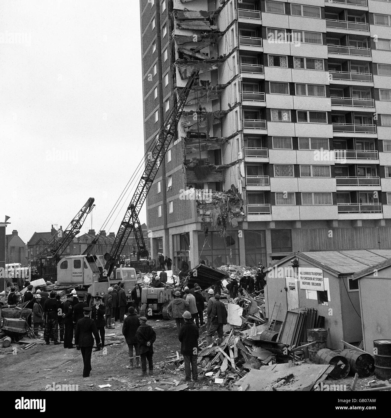 Le catastrofi e incidenti - punto di Ronan Blcok di appartamenti crollo Foto Stock