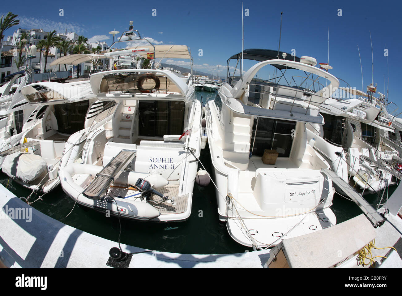 Spagna stock. Super yacht a Puerto Banus. Foto Stock