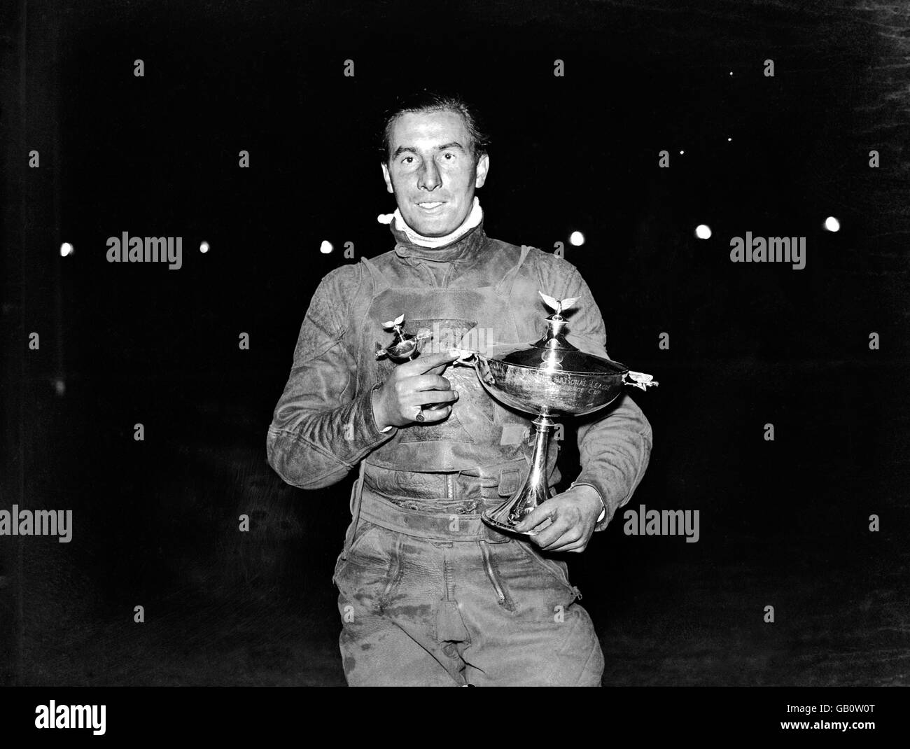Stan Greatrex con il trofeo della National League Foto Stock