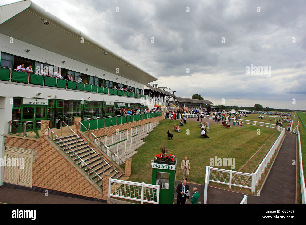Horse Racing - onorevoli Rhythm & Rock notte - Great Yarmouth Racecourse  Foto stock - Alamy
