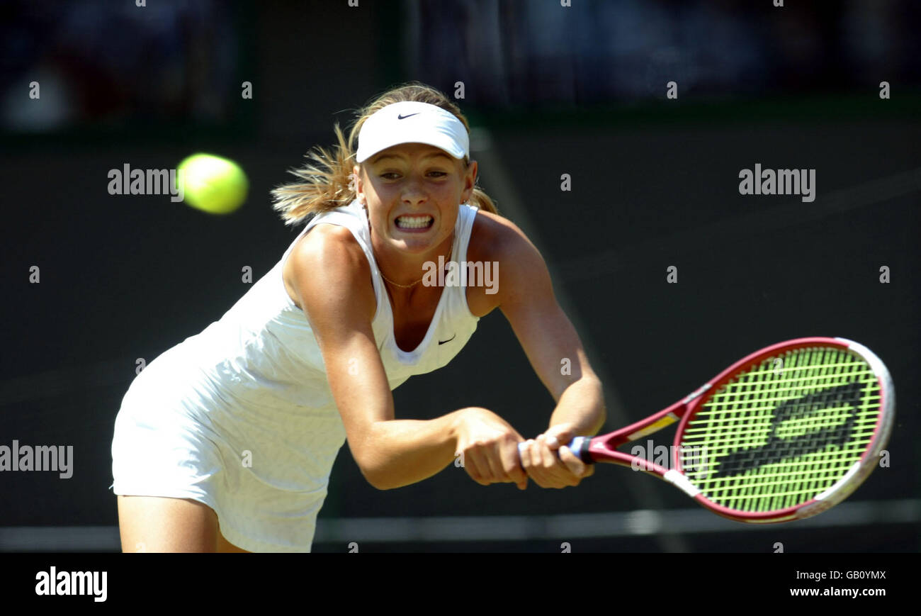 Tennis - Wimbledon 2003 - Le donne della terza tornata - Maria Sharapova v Jelena Dokic Foto Stock